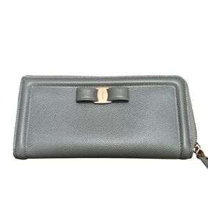Authentic Ferragamo Vara Bow Zip Around Pebbled Leather Wallet Grey